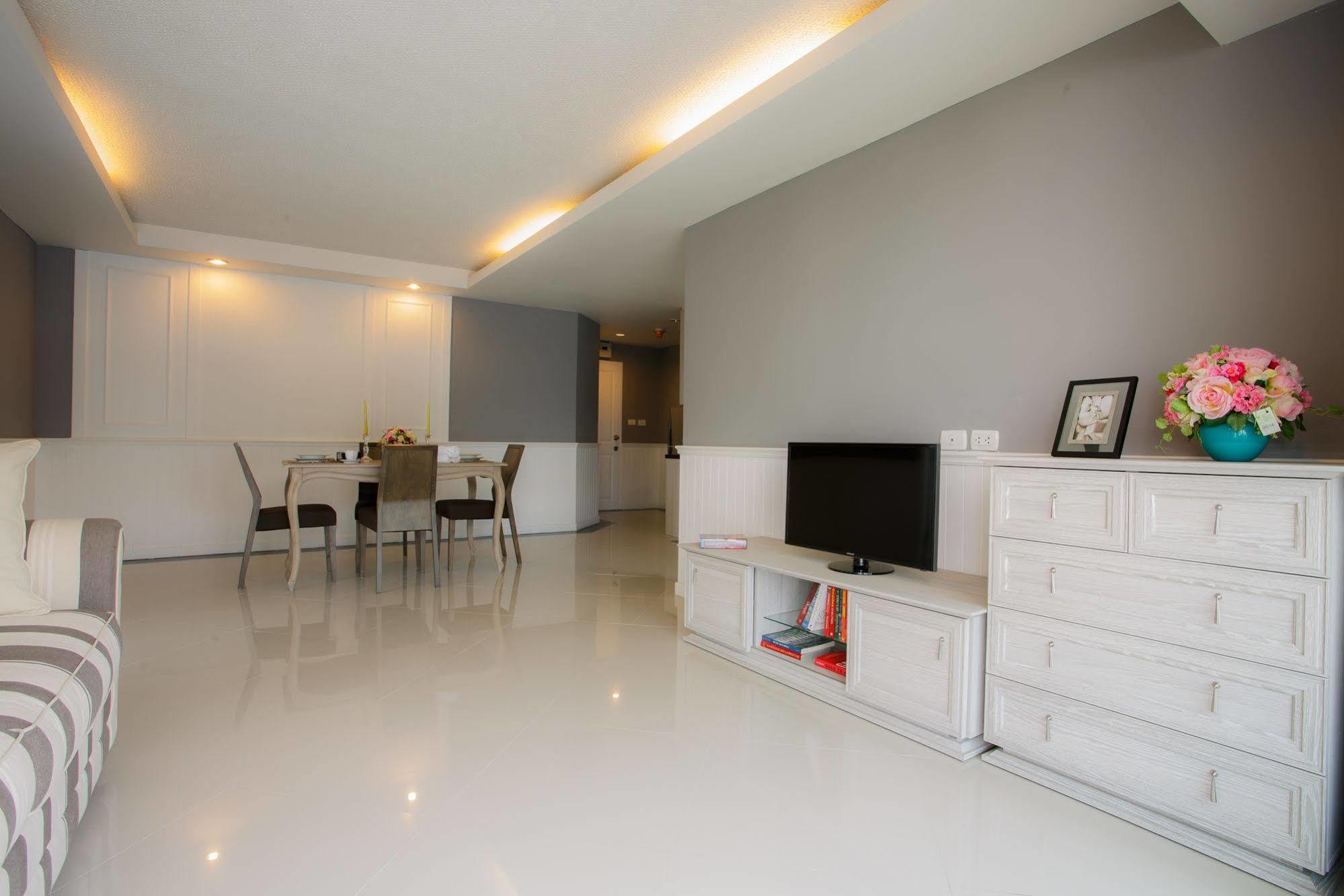 The Capital Resort @ Sukhumvit 50 Bangkok Exterior photo A living room in a landed property in Singapore